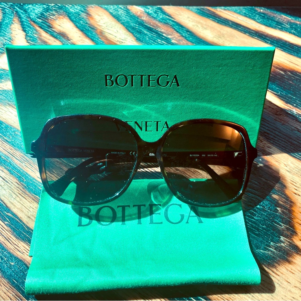 Pristine Authentic Botegga Veneta Sunglasses